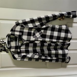 Rue21 Black and White Lined Flannel